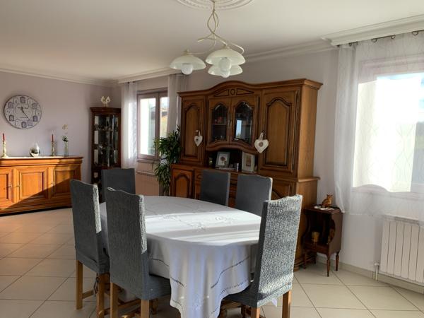 Frontonas (38290) FRONTONAS - MAISON 142 m2 sur terrain de 1004 m² AVEC SOUS-SOL ET GARAGE