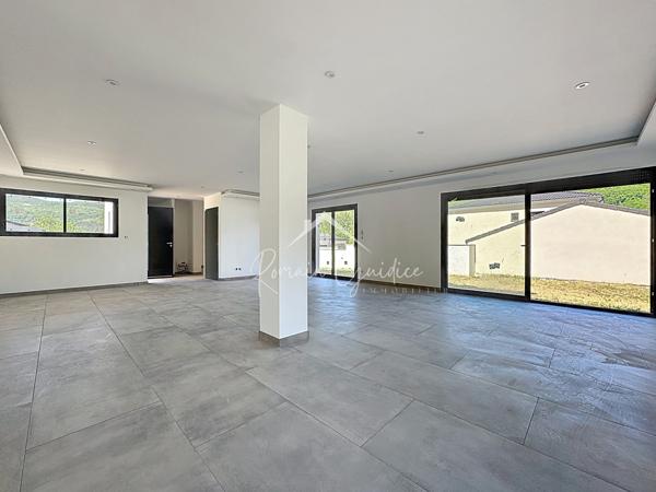 Saint-Affrique (12400) VILLA NEUVE DE 2024 TYPE 5 DE 164 M²