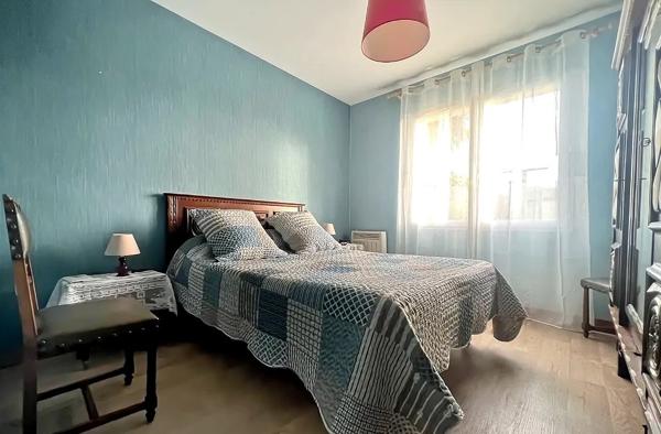 Maison familiale à proximité immédiate du bourg