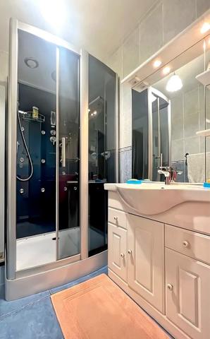 Maison familiale à proximité immédiate du bourg