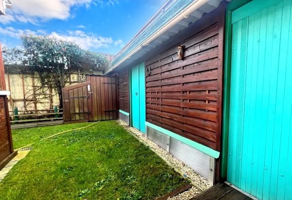 Maison familiale à proximité immédiate du bourg