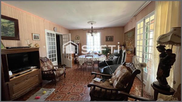 Villa de plain-pied de 124 m² avec Piscine et Jardin de 1230 m²