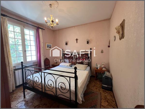 Villa de plain-pied de 124 m² avec Piscine et Jardin de 1230 m²