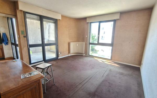 Appartement à vendre    2 pièces • 42,79 m2 Grenoble
