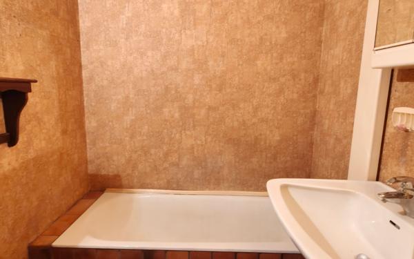 Appartement à vendre    2 pièces • 42,79 m2 Grenoble