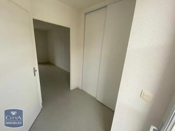 Appartement à louer 1 pièce 26.52m² Cholet (49300)