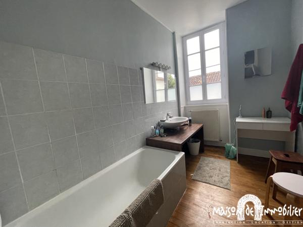 Vente Maison de charme - Quartier Jardin Public COGNAC (Charente) - 140m² - 4 Chambres, jardin et garage