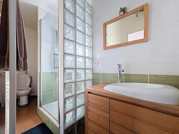 Appartement lumineux avec vue dégagée – Graissessac