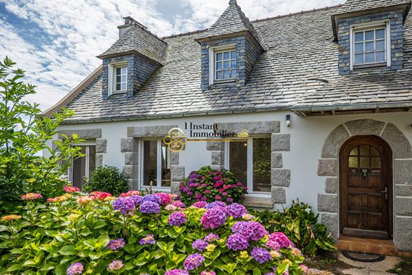 Maison Plougasnou 7 pièce(s) 206 m2