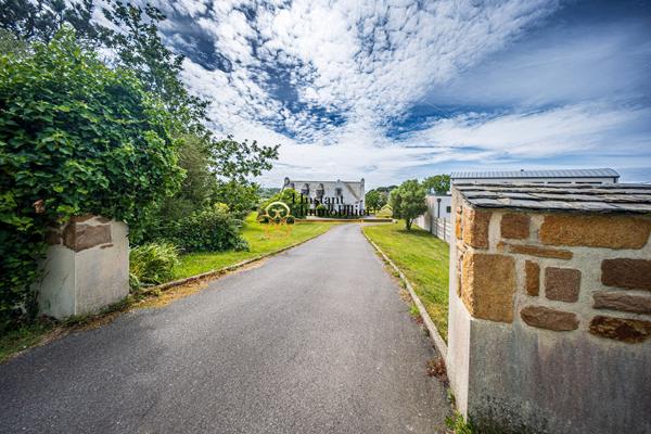 Maison Plougasnou 7 pièce(s) 206 m2