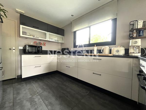 Maison à vendre Monterblanc centre, de style contemporaine, 143 m² environ, 4 chambres