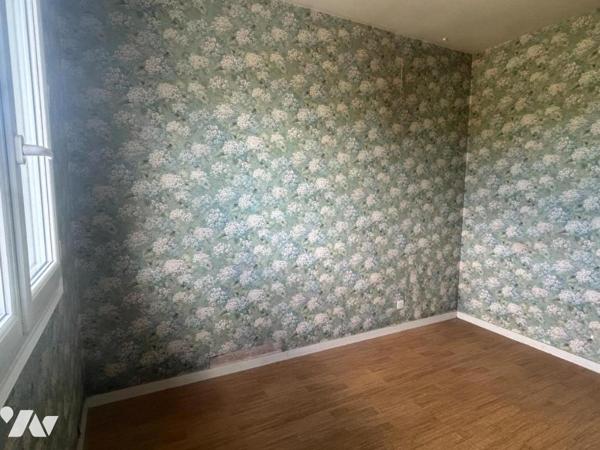 Maison de plain-pied avec 3 chambres + bureau