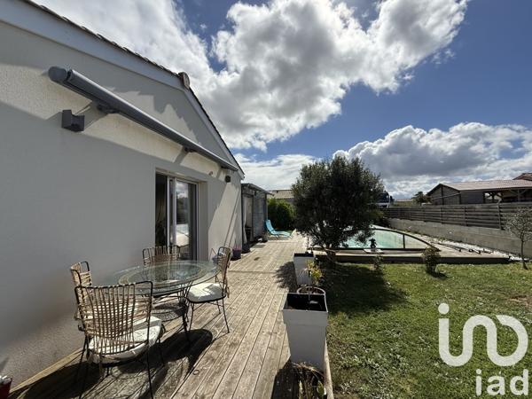 House for sale 4 rooms 100 m² Bayon-sur-Gironde