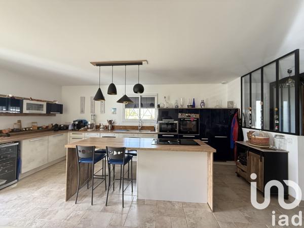 House for sale 4 rooms 100 m² Bayon-sur-Gironde