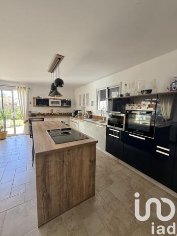 House for sale 4 rooms 100 m² Bayon-sur-Gironde