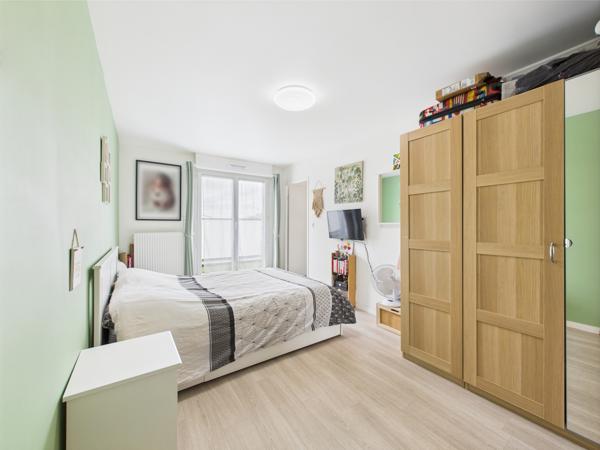 Corbeil-Essonnes (91100) Beau 4 pièces familial de 83 m² (103 m² au sol) avec balcons et 2 place de parkings !