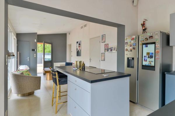Saint-Symphorien-D'Ozon - Maison meublée et climatisées de 67,46 m² - 2 Chambres - Piscines - Jardin