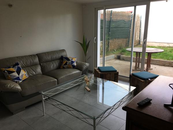 Maison Echillais 190m2 5 chambres, garage, jardin.