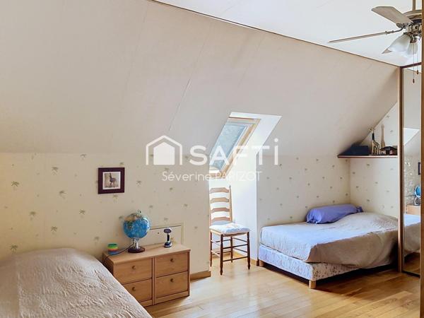 Maison familiale avec 5 chambres et un jardin de plain-pied