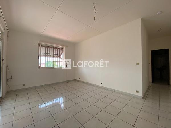 Achat immeuble près de CAYENNE - 10 pièce(s) - 360 m² - 357 600 €