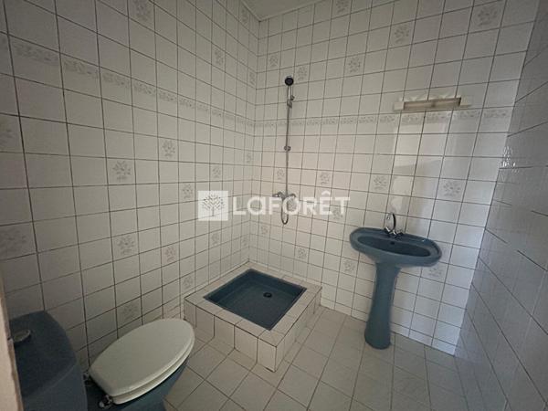 Achat immeuble près de CAYENNE - 10 pièce(s) - 360 m² - 357 600 €