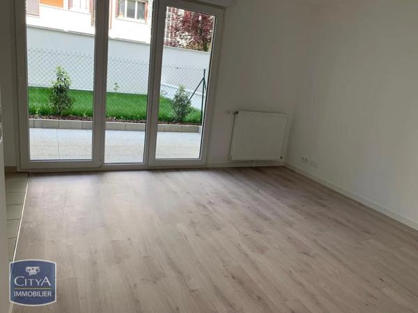 Appartement à louer 2 pièces 45.01m²