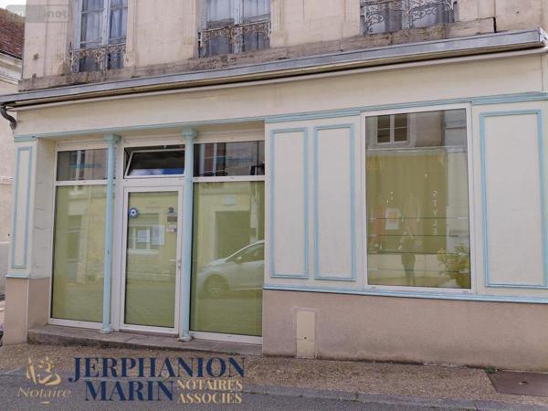 Immeuble à vendre à Mamers dans la Sarthe (72600), ref : 61068-16