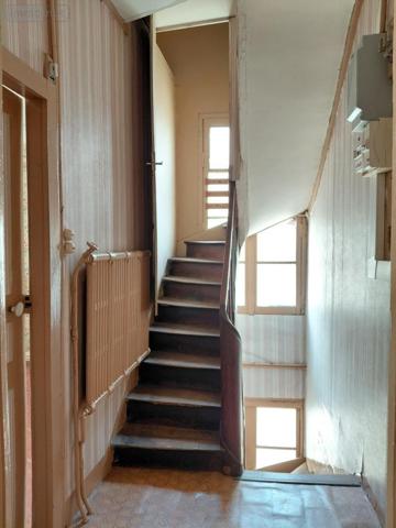 Immeuble à vendre à Mamers dans la Sarthe (72600), ref : 61068-16