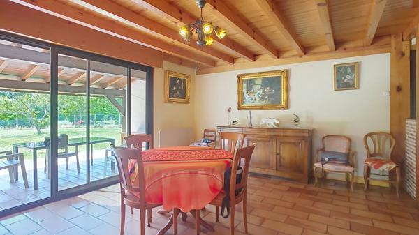 A vendre Maison Landaise de Prestige à Reaup Lisse avec piscine couverte et parc boisé