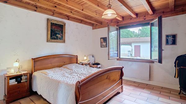 A vendre Maison Landaise de Prestige à Reaup Lisse avec piscine couverte et parc boisé