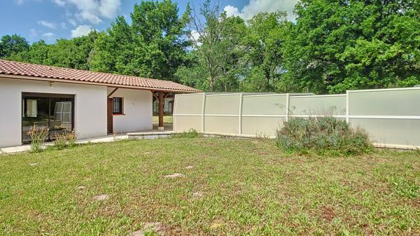 A vendre Maison Landaise de Prestige à Reaup Lisse avec piscine couverte et parc boisé