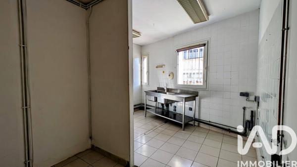 Maison à vendre 9 pièces 248 m² Tuffé Val de la Chéronne