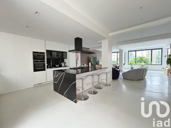 Appartement 5 pièces de 212 m² à Paris (75020)