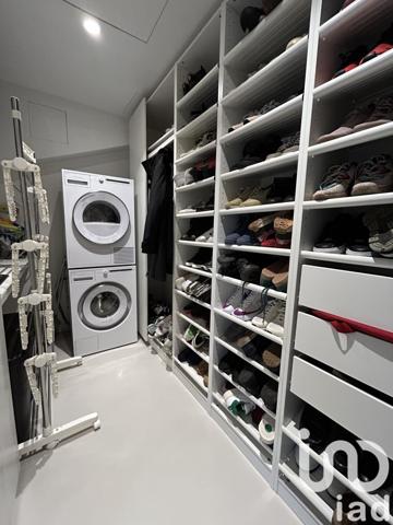 Appartement 5 pièces de 212 m² à Paris (75020)