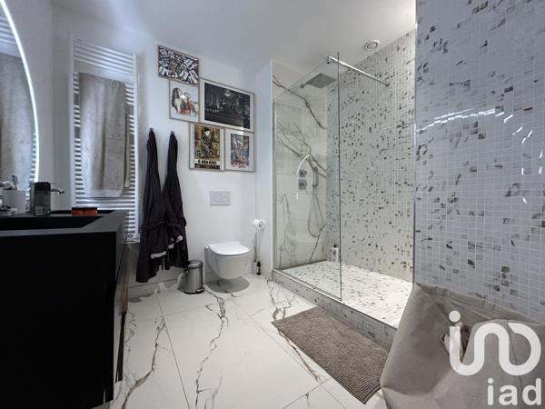 Appartement 5 pièces de 212 m² à Paris (75020)