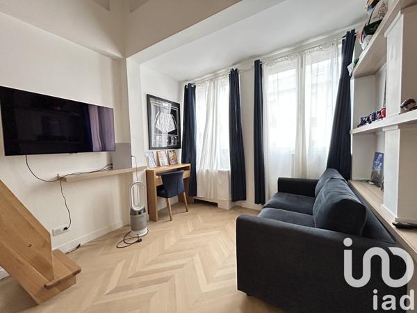 Appartement 5 pièces de 212 m² à Paris (75020)