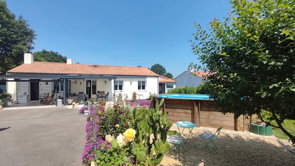 Maison Le Poire Sur Vie 5 pièce(s) 116 m2