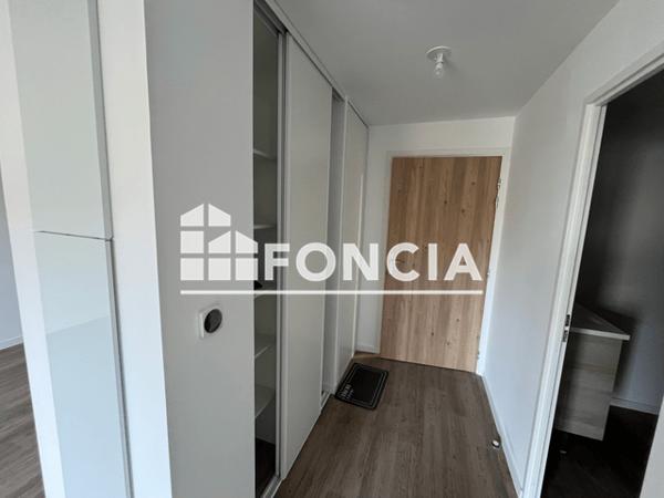 Location Appartement 2 pièces 44.14 m² - Laval 53000