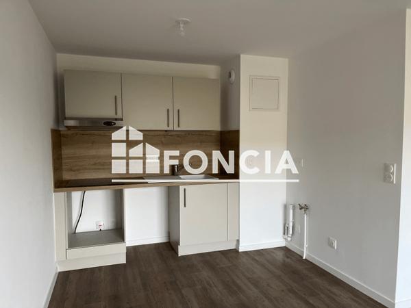 Location Appartement 2 pièces 44.14 m² - Laval 53000