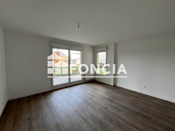 Location Appartement 2 pièces 44.14 m² - Laval 53000