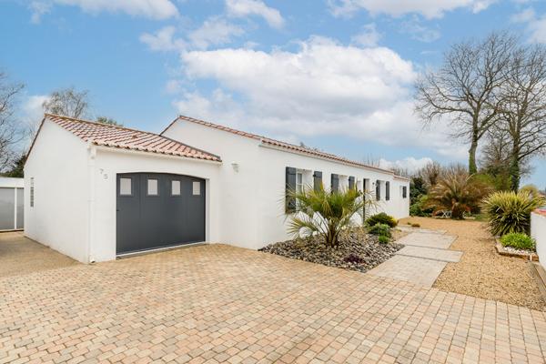 Maison d'exception à vendre à Challans - 5 pièces, 114 m², terrain 892 m²