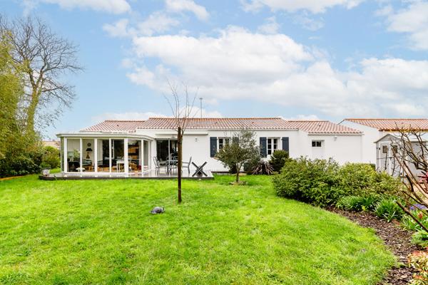 Maison d'exception à vendre à Challans - 5 pièces, 114 m², terrain 892 m²