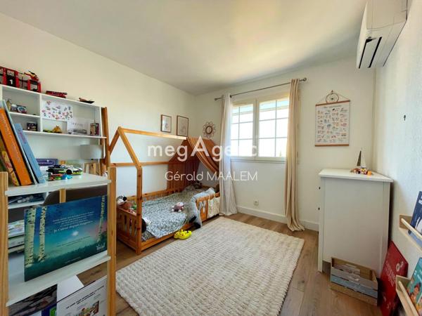 Maison à ROQUEBRUNE-SUR-ARGENS, 83520 - 6 pièces 113m²