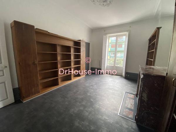 Bureau à louer 4 pièces de 84 m²