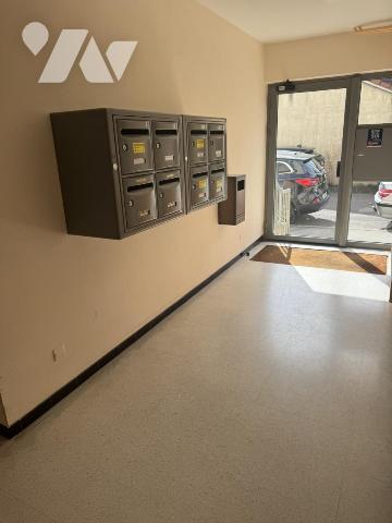 DRAPEAU - Charmant Type 2 loué 