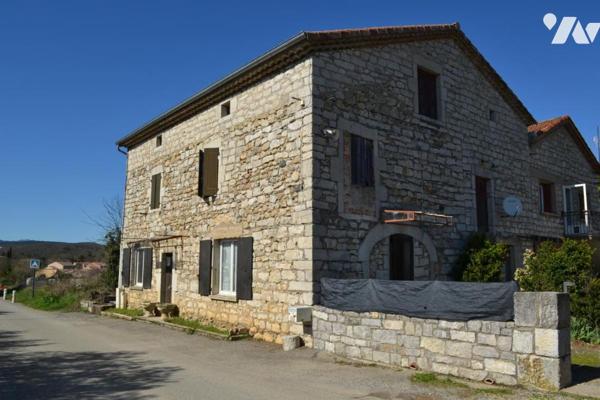 MAISON MITOYENNE EN PIERRES AVEC COURS