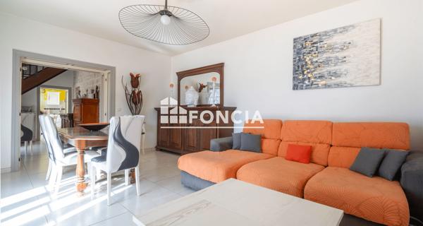 À vendre Maison 4 pièces 130 m² - Puymirol 47270