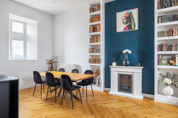 Duplex rénové de 105m² au sein du Château de Charly