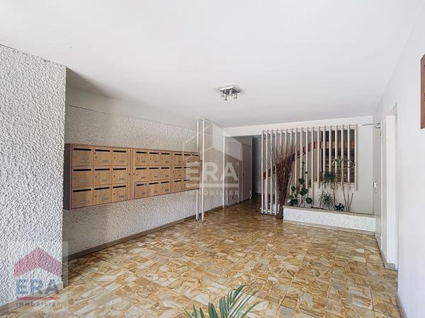 A VENDRE MARSEILLE 13014 BON SECOURS APPARTEMENT T2 PARKING EN SOUS SOL CAVE