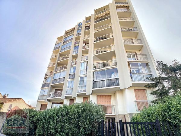 A VENDRE MARSEILLE 13014 BON SECOURS APPARTEMENT T2 PARKING EN SOUS SOL CAVE